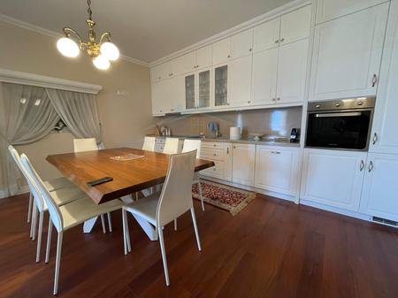 Tirane, shitet apartament 2+1+Post parkimi+2 Ballkone Kati 2, 109 m² 270.000 € (Liqeni i Thate)