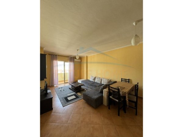 Tirane, jepet me qera apartament 2+1 Kati 6, 106 m² 420 € (Rezidenca Klensi, Unaza e Re, Tiranë.)