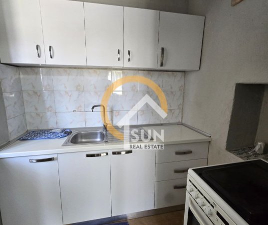 Shkoder, jepet me qera apartament 1+1+Ballkon Kati 3, 66 m² (RUS)