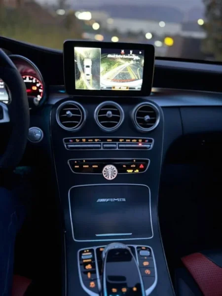 Tirane, shitet makine MERCEDES C63-s ///AMG Benzin, e bardhë automatik Klima 144.000 km