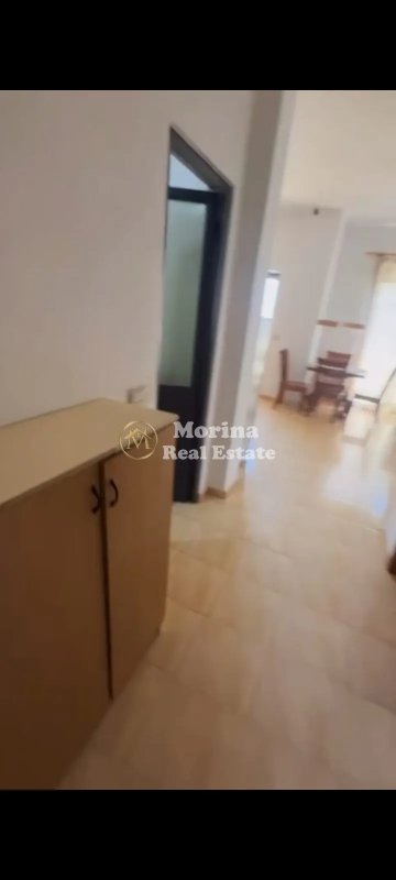 Tirane, jepet me qera apartament 1+1+Ballkon Kati 2, 65 m² 350 € (5 Maji)