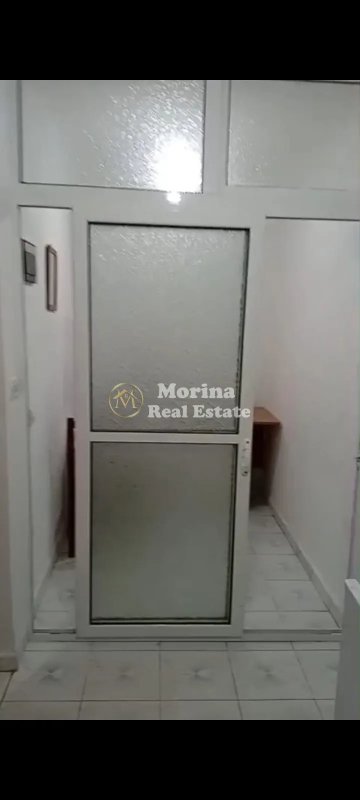 Tirane, jepet me qera garsonier Kati 0, 40 m² 300 € (Xhamlliku)