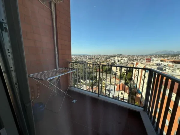 Apartament 1+1 me qera te kompleksi Tower Bridge 4 te Oxhaku