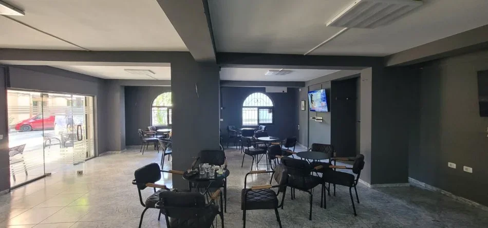 Tirane, shitet lokal Kati 0, 125 m² 200.000 € (Brrylit)