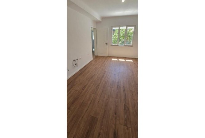 SHITET, APARTAMENT 1+1, 21 DHJETORI, TIRANE. TT 2011