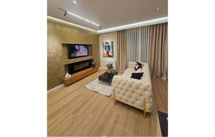 Tirane, shitet apartament 1+1+Aneks+Ballkon Kati 3, 107 m² 265.000 € (Pazari i Ri, Tiranë, TT 2171)