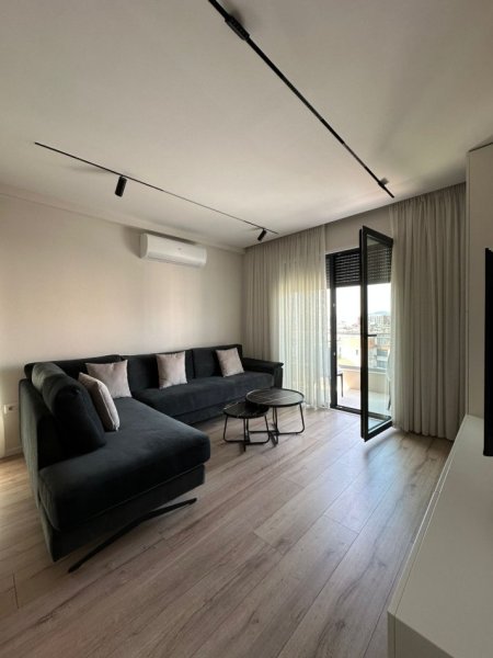 Tirane, jepet me qera apartament 2+1 Kati 4, 103 m² 1000 € (Rezidenca Erli, Rruga Xhanfize Keko, Porcelan, Tiranë, TT 2182)