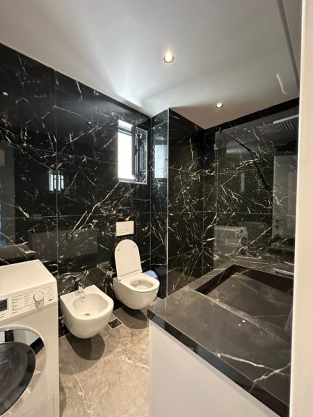 Tirane, jepet me qera apartament 2+1 Kati 4, 103 m² 1000 € (Rezidenca Erli, Rruga Xhanfize Keko, Porcelan, Tiranë, TT 2182)