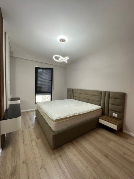Tirane, jepet me qera apartament 2+1 Kati 4, 103 m² 1000 € (Rezidenca Erli, Rruga Xhanfize Keko, Porcelan, Tiranë, TT 2182)