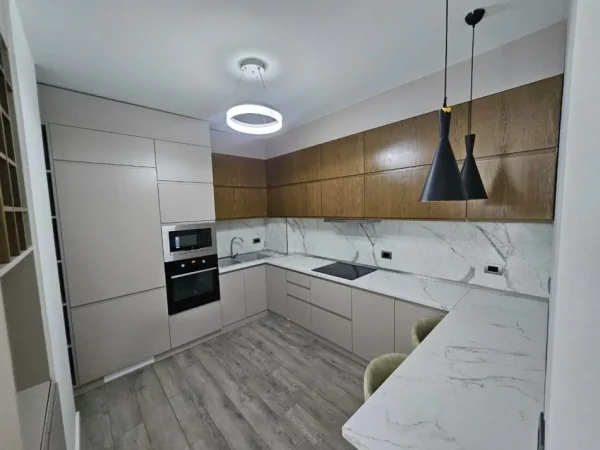 Tirane, shitet apartament 2+1+Aneks+Ballkon Kati 2, 120 m² 350.000 €