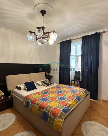 Tirane, jepet me qera apartament 1+1+Ballkon Kati 4, 75 m² 700 € (Stadiumi Air Albania)