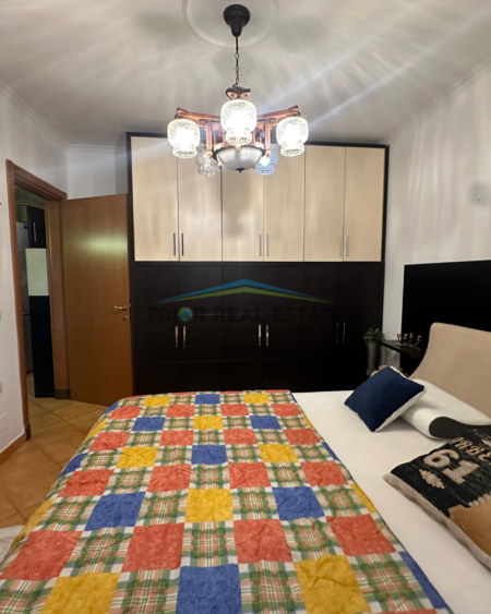 Tirane, jepet me qera apartament 1+1+Ballkon Kati 4, 75 m² 700 € (Stadiumi Air Albania)