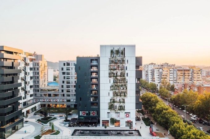 Tirane, shitet apartament , 70 m² 