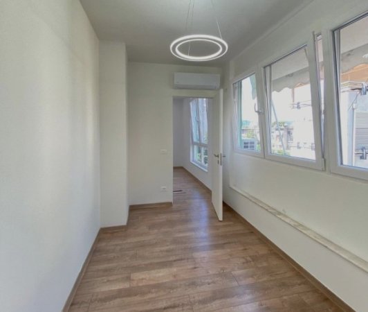 Tirane, shitet apartament 2+1 Kati 2, 77 m² 189.000 € (Rruga e Elbasanit, Tiranë, TT 2085)