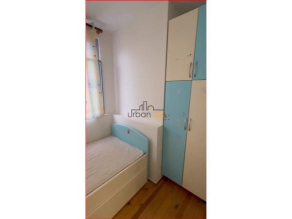 Tirane, shitet apartament 2+1+Ballkon Kati 3, 78 m² 152.000 € (Kristal Center)