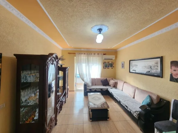 Durres Plazh, shitet apartament 2+1+Aneks+Ballkon , 105 m² 125.000 €