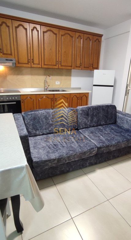 Tirane, jepet me qera apartament 1+1 Kati 6, 60 m² 500 € (Rruga Ndre Mjeda)