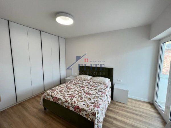 Tirane, jepet me qera apartament 1+1+Ballkon Kati 4, 65 m² 700 € (Rruga e Durresit)