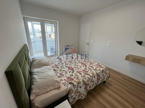 Tirane, jepet me qera apartament 1+1+Ballkon Kati 4, 65 m² 700 € (Rruga e Durresit)