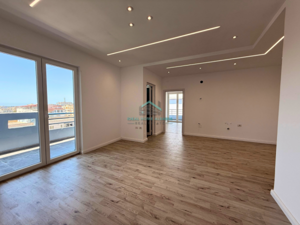 Vlore, shitet apartament 1+1+Ballkon Kati 9, 78 m² 125.000 € (PRANE ZJARRFIKESES)