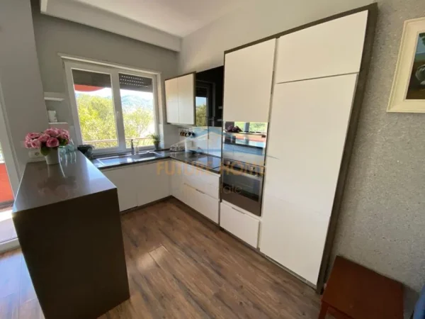Tirane, shitet apartament 2+1 Kati 3, 144 m² 900.000 € 