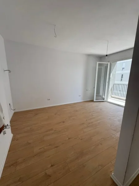 Tirane, shitet apartament 1+1+Aneks+Ballkon Kati 5, 52 m² 70.000 € (Qtu)