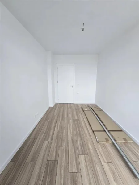 Tirane, jepet me qera zyre Kati 2, 92 m² 1.200 € (Lake View Residence)