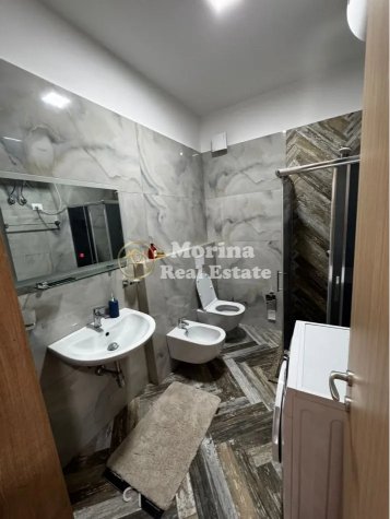 Tirane, jepet me qera apartament 2+1+Ballkon Kati 5, 110 m² 800 € (Don Bosko)