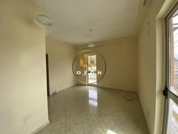 Tirane, jepet me qera apartament 1+1+A+BLK Kati 4, 68 m² 230 Euro (RRUGA KONGRESI I MANASTIRIT)