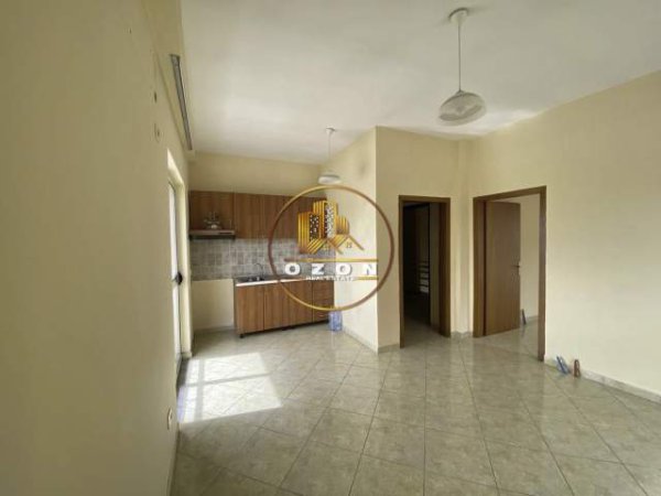 Tirane, jepet me qera apartament 1+1+A+BLK Kati 4, 68 m² 230 Euro (RRUGA KONGRESI I MANASTIRIT)