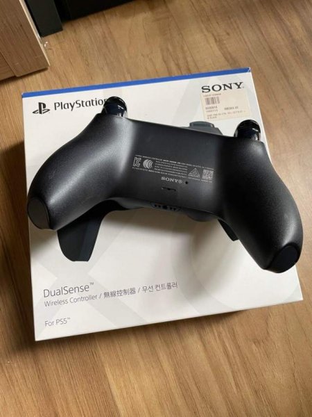 Tirane, shes Play Station Controller per PS5 i ri ne kuti 7.500 Leke