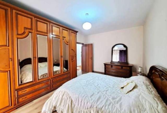 Tirane, jepet me qera apartament 2+1+A+BLK Kati 6, 106 m² 550 Euro (Ish parku i autobuzeve)