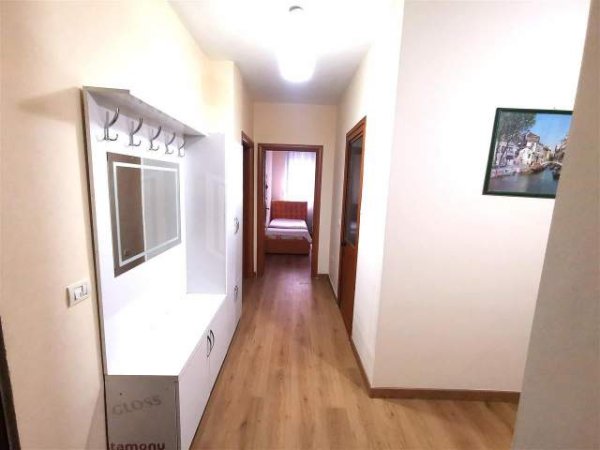 Tirane, jepet me qera apartament 2+1+A+BLK Kati 6, 106 m² 550 Euro (Ish parku i autobuzeve)