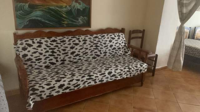 Tirane, jepet me qera apartament 1+1 Kati 1, 50 m² 30.000 Leke (rruga Muhamet Gjollesha)