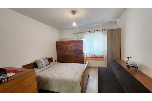 Tirane, jepet me qera apartament 1+1 Kati 2, 60 m² 400 Euro (Irfan Tomini)