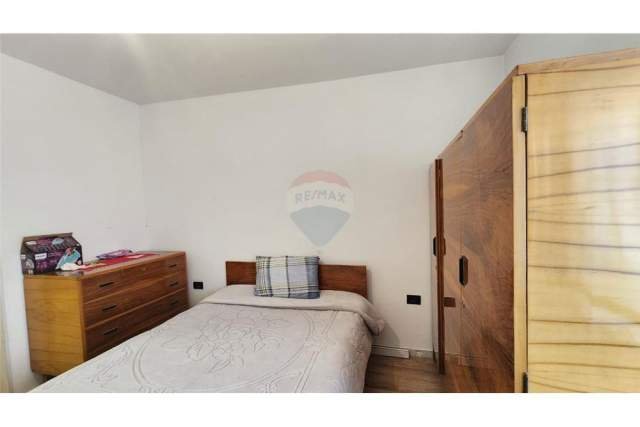 Tirane, jepet me qera apartament 1+1 Kati 2, 60 m² 400 Euro (Irfan Tomini)