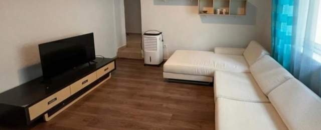 Tirane, jepet me qera apartament 1+1+BLK Kati 2, 67 m² 350 Euro (Gjimnazi Petronini Luarasi)