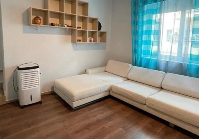 Tirane, jepet me qera apartament 1+1+BLK Kati 2, 67 m² 350 Euro (Gjimnazi Petronini Luarasi)