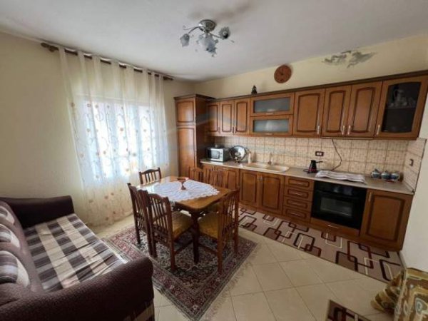 Korce, shitet shtepi 2 Katshe Kati 2, 202 m² 120.000  (Pogradec)