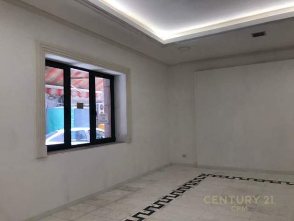 Tirane, jepet me qera ambjent biznesi Kati 0, 100 m² 1.300 Euro (Suleman Delvina)
