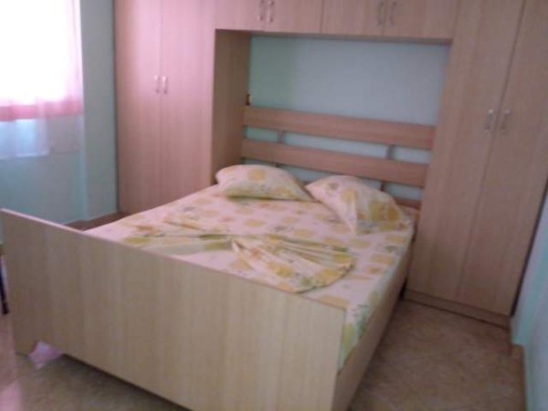 Velipoje, jepet me qera apartament ne plazh 2+1+BLK Kati 2, 65 m² 25 Euro (Rruga Nr.13)