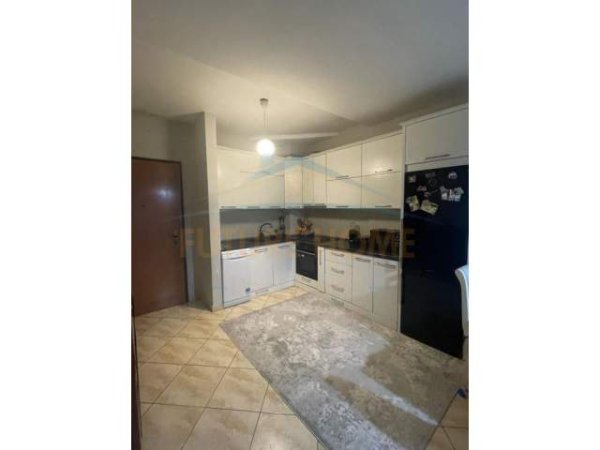 Tirane, shitet apartament 1+1 Kati 8, 66 m² 68.000 Euro (Yzberisht)