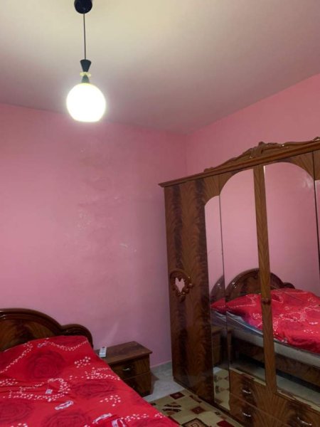 Tirane, jepet me qera apartament 3+1+BLK Kati 6, 110 m² 300 Euro (Prane Pallateve te Verdha)