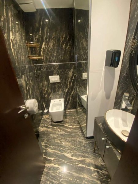 Tirane, jepet me qera lokal Kati 0, 100 m² 1.000 Euro (ASTIR)
