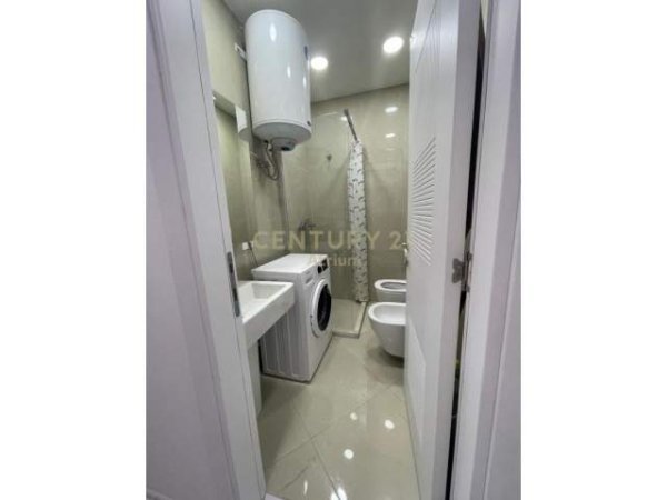 Tirane, jepet me qera apartament 1+1+BLK Kati 6, 44 m² 600 Euro (Rruga e Kosovareve)