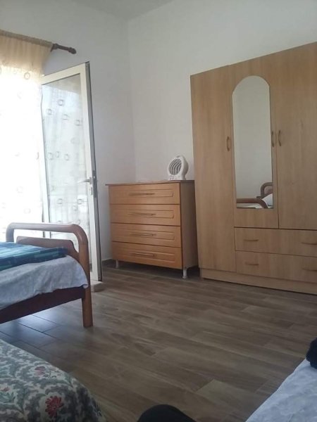 Shqiperi, jepet me qera Vile 1+1+BLK Kati 3, 65 m² 23.000 Leke (Hamdi Cenoymeri)