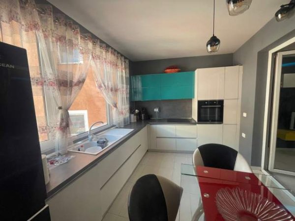 Tirane, shitet apartament 2+1+BLK Kati 5, 125 m² 120.000 Euro (Kthesa e Kamzes)