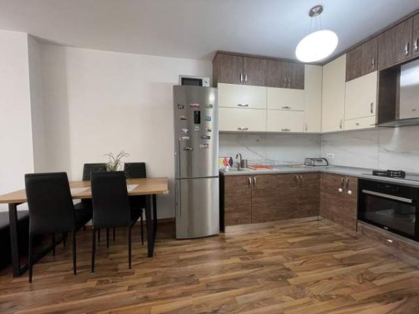 Tirane, shitet apartament Kati 2, 70 m² 105.000 Euro (Kompleksi Turdiu)
