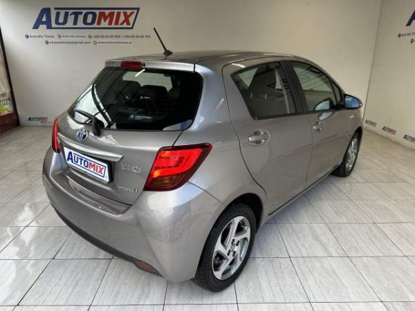 Tirane, shes makine Toyota YARIS Viti 2014, 12.900 Euro