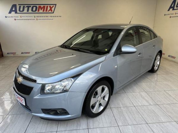 Tirane, shes makine Chevrolet cruze Viti 2010, 5.600 Euro